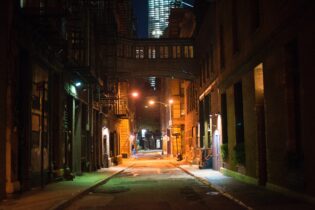 Why Setting Matters in Crime Writing
