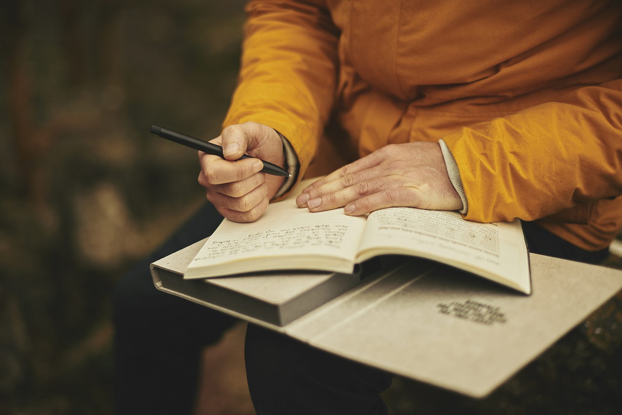 Writing-Memoir-Image